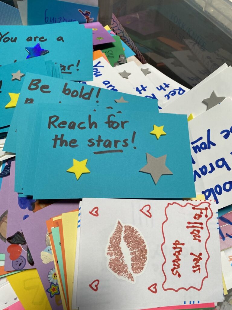 Eastern Savings Bank Volunteers cards of encouragement at Baltimore Hunger Project February 2023