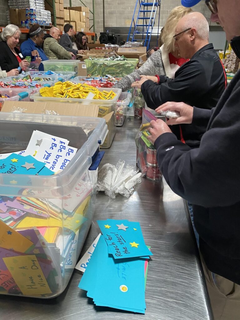 Eastern Savings Bank Volunteers prepare kits at Baltimore Hunger Project February 2023